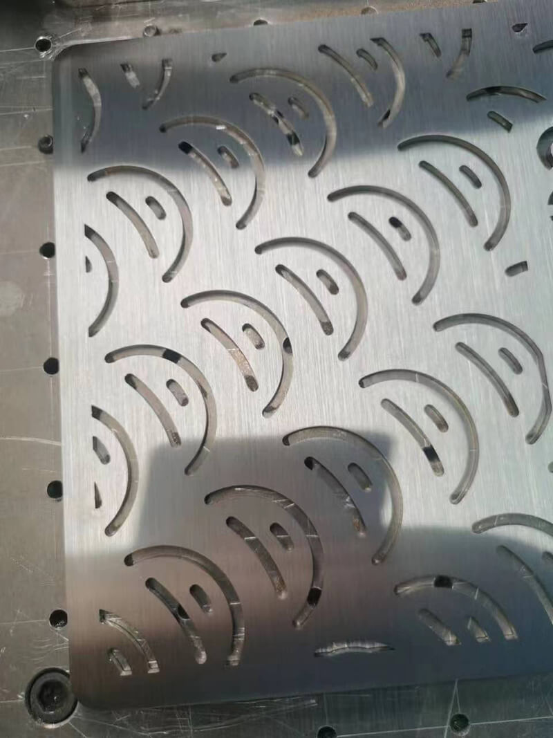 CNC Flatriemenschleiftemaschine